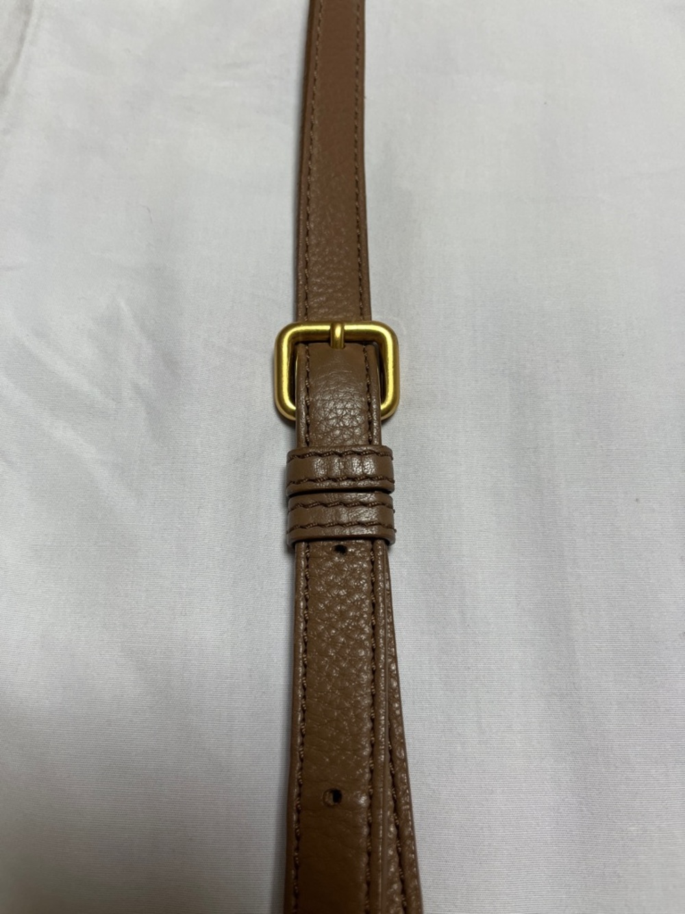 Marc by Marc Jacobs Tan Pebbled Leather Crossbody with Gold Hardware - Picture 8 of 10
